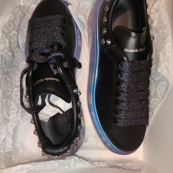 Alexander McQueen Women's Sneakers Sz EU 39 (2 colors Black & White) - Picture 11 of 16
